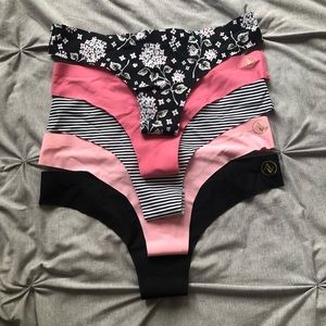 NWOT thongs